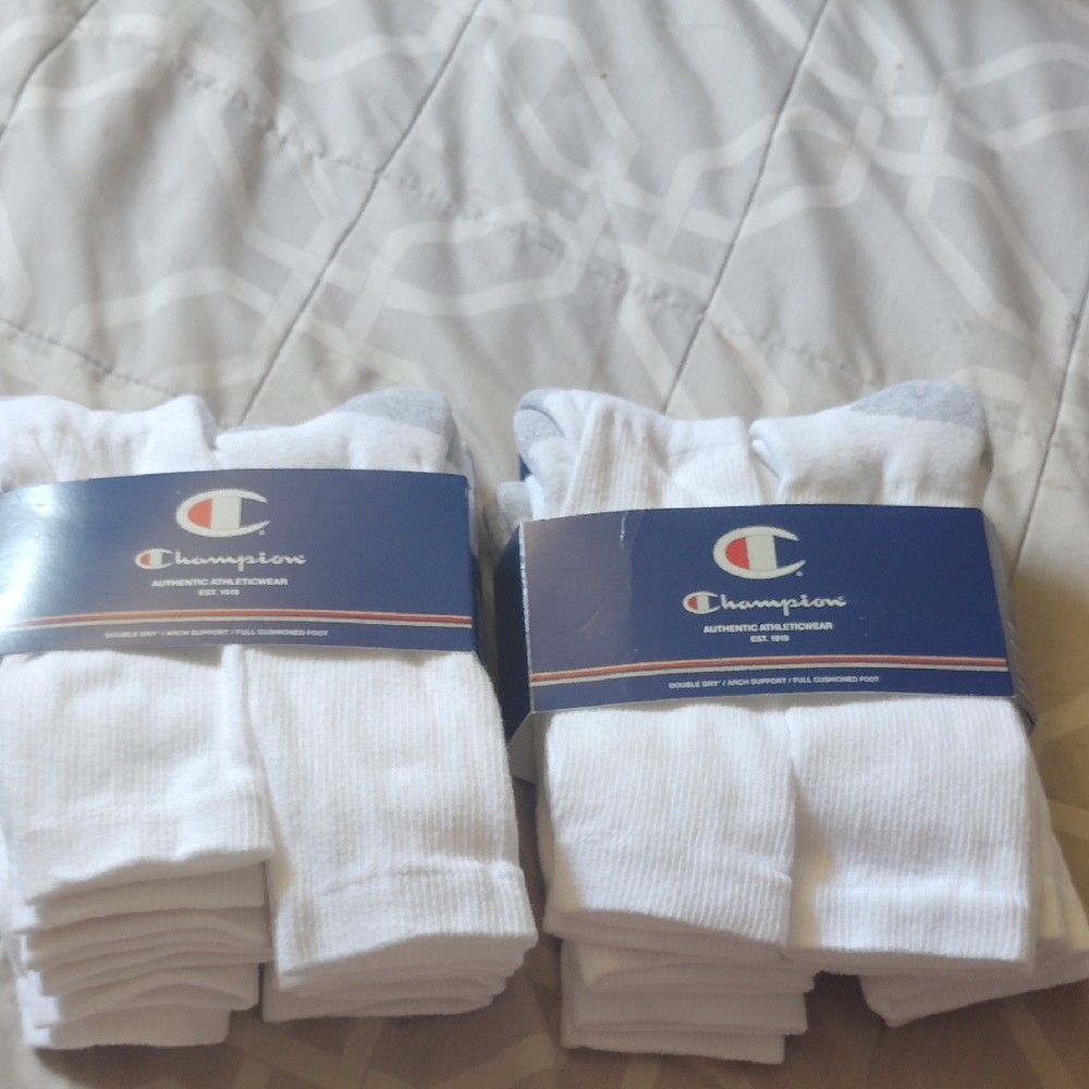 2 Pack Of Champion White Athletic Socks Crew Length
